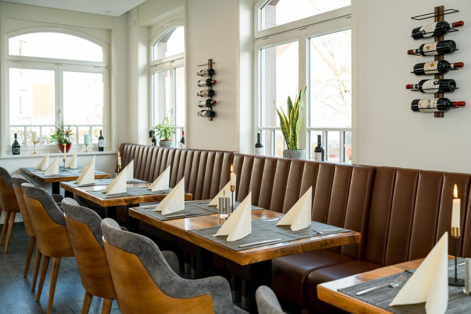 Roca Restaurant Und Hotel Bommersheim Экстерьер фото