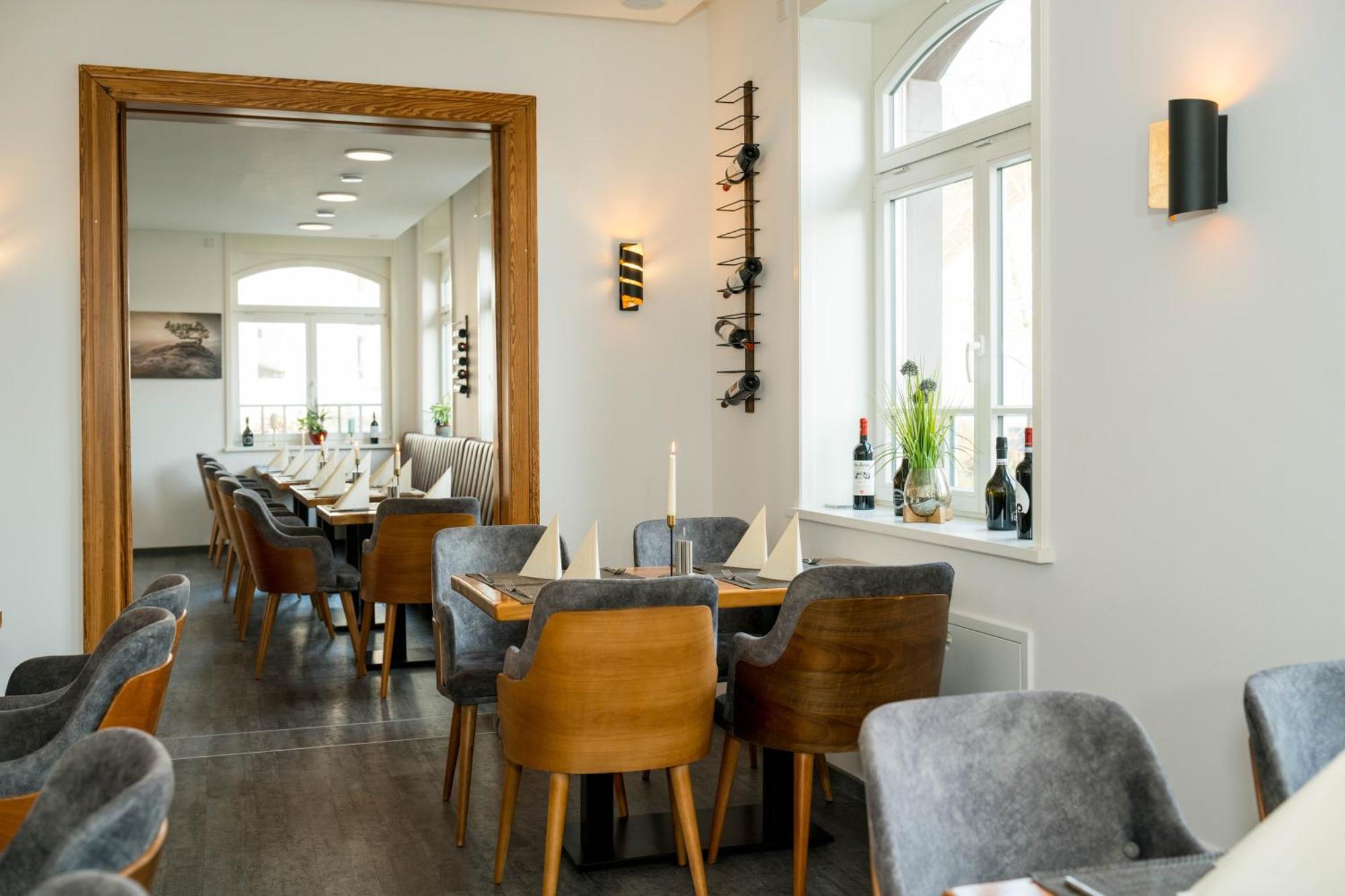 Roca Restaurant Und Hotel Bommersheim Экстерьер фото